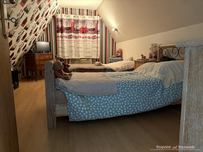 Maison - 137 m² - 5 pièces