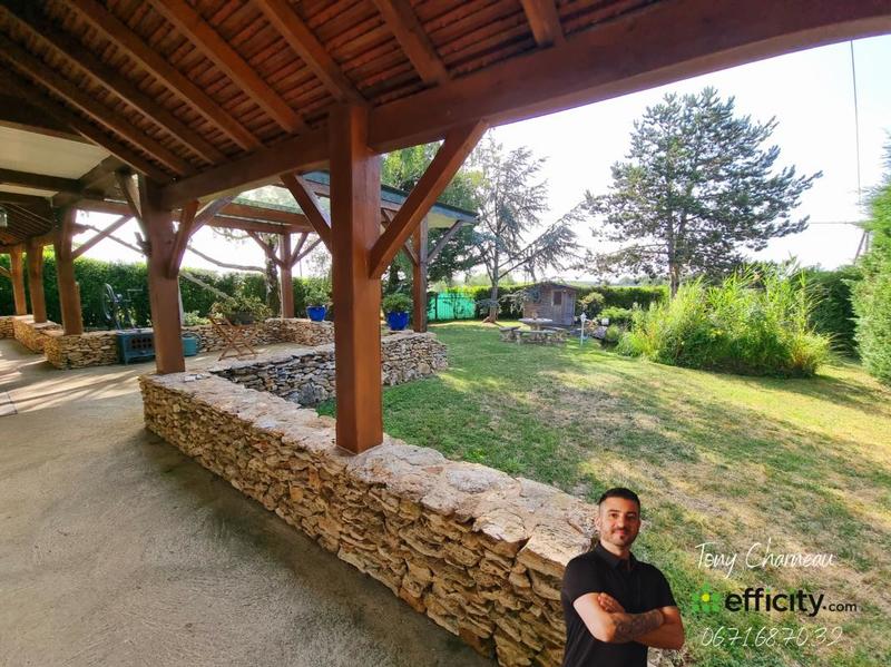 Maison - 260 m² - 5 pièces