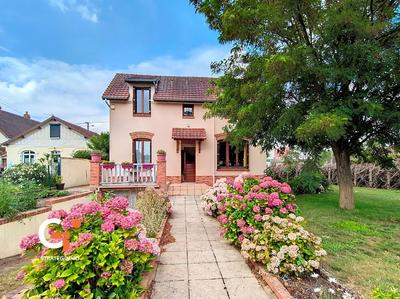 Maison - 84 m² - 4 pièces