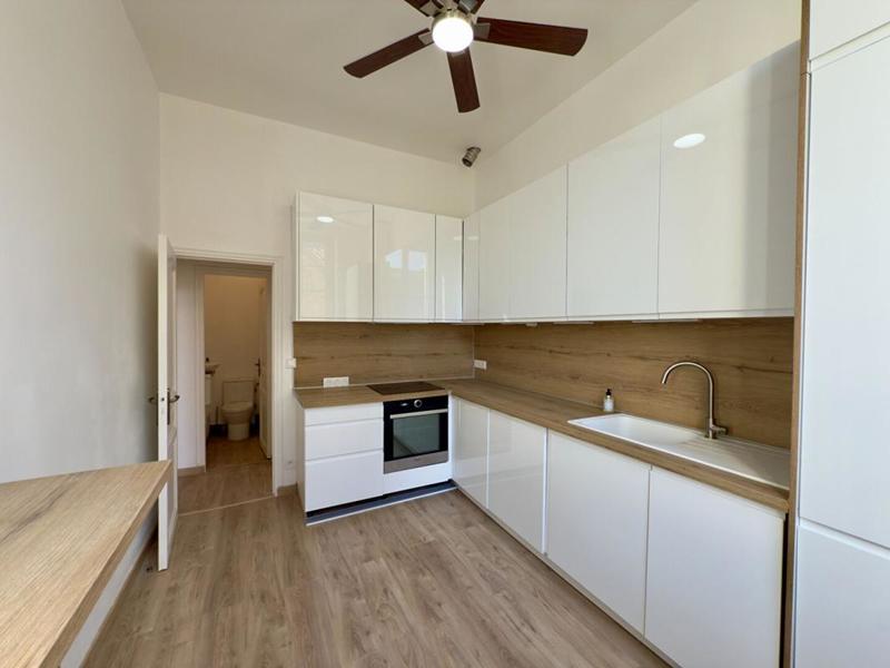 Appartement - 82 m² - 3 pièces