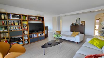 Appartement - 145 m² - 6 pièces