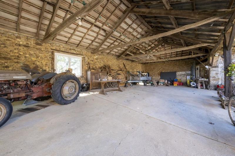 Maison en pierre - 232 m² - 7 pièces