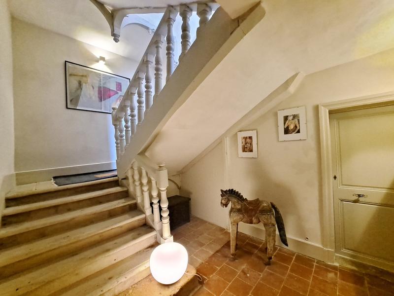 Maison - 247 m² - 6 pièces