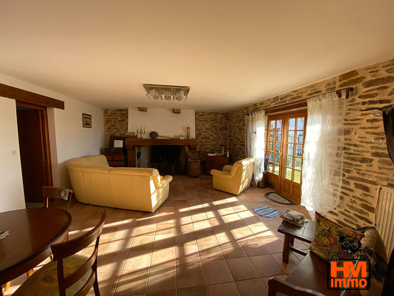 Maison - 340 m² - 6 pièces