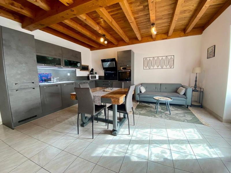 Maison - 94 m² - 4 pièces
