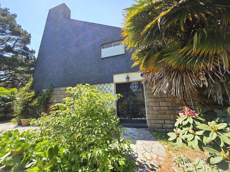 Villa - 241 m² - 7 pièces