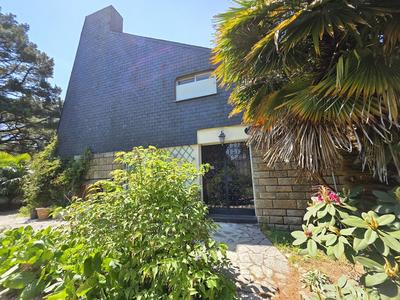 Villa - 241 m² - 7 pièces