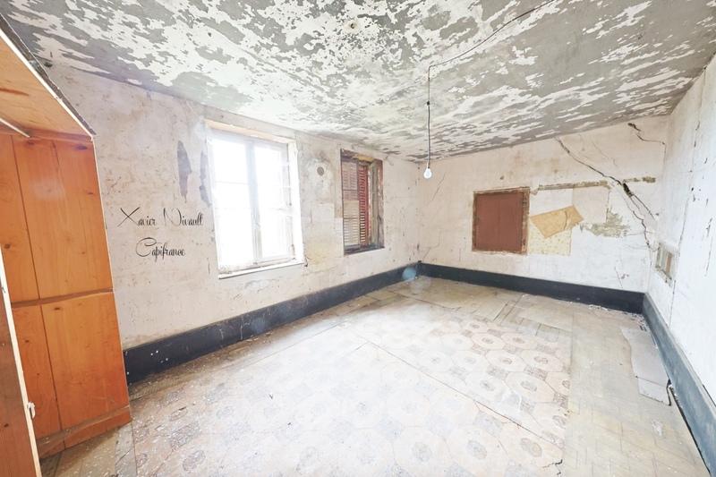 Maison - 240 m² - 10 pièces