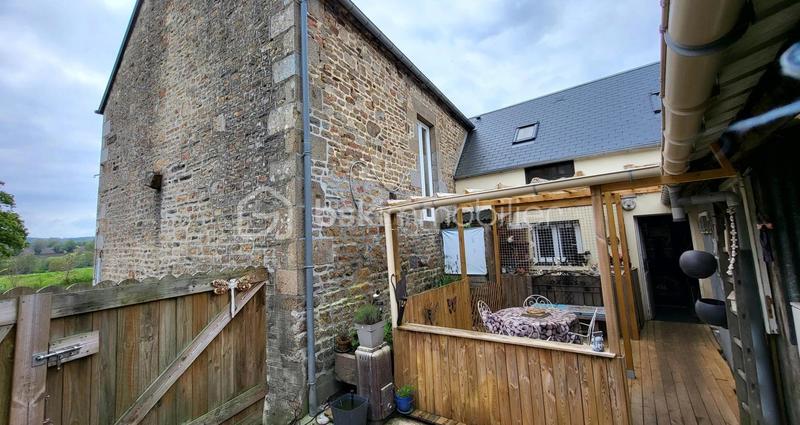 Maison de village - 139 m² - 7 pièces