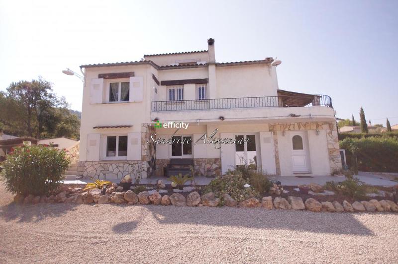 Maison - 280 m² - 7 pièces