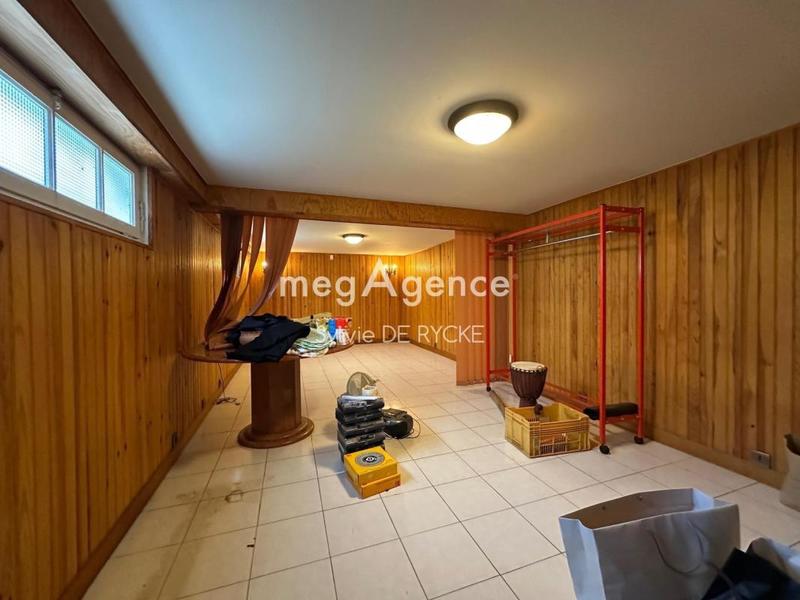 Maison - 190 m² - 11 pièces