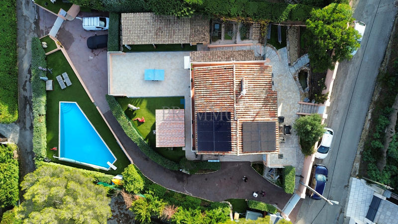 Maison - 173 m² - 7 pièces