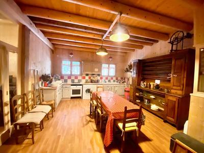 Châlet - 376 m² - 12 pièces