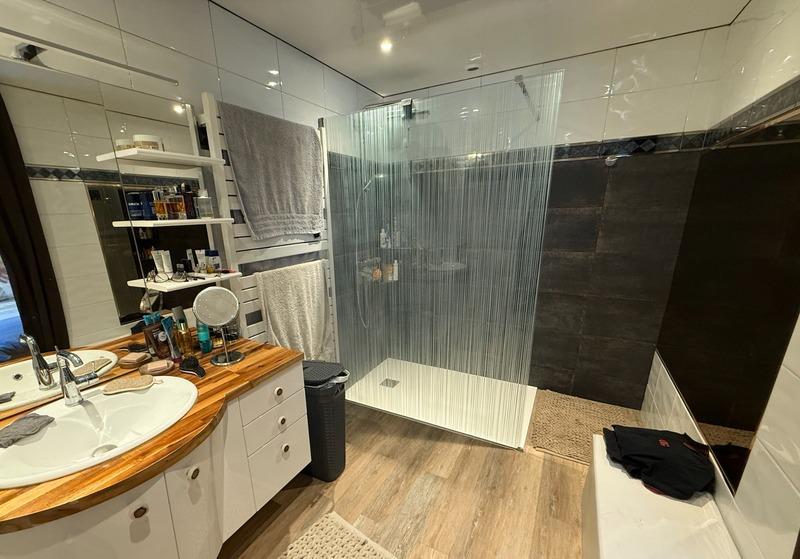 Maison - 170 m² - 5 pièces