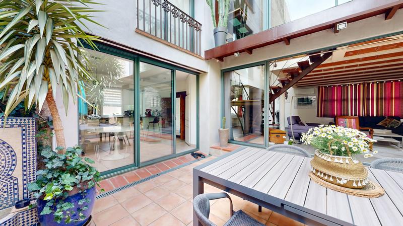 Maison en pierre - 256 m² - 8 pièces