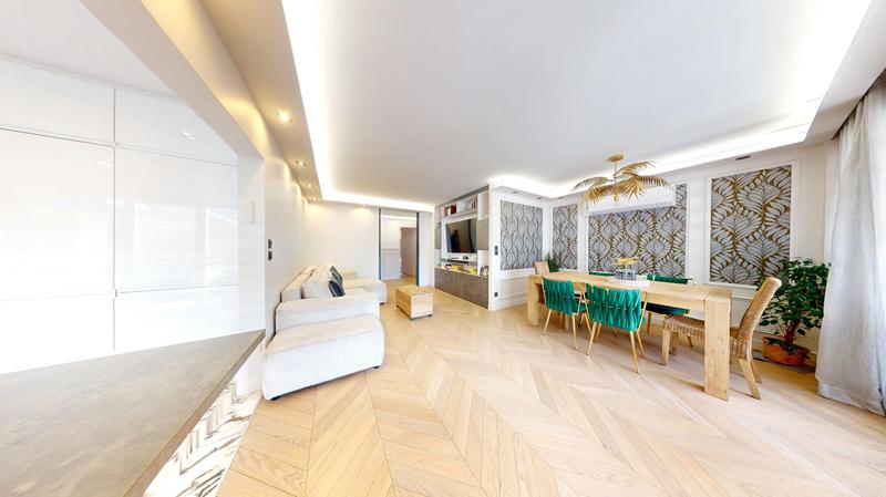 Appartement - 90 m² - 4 pièces