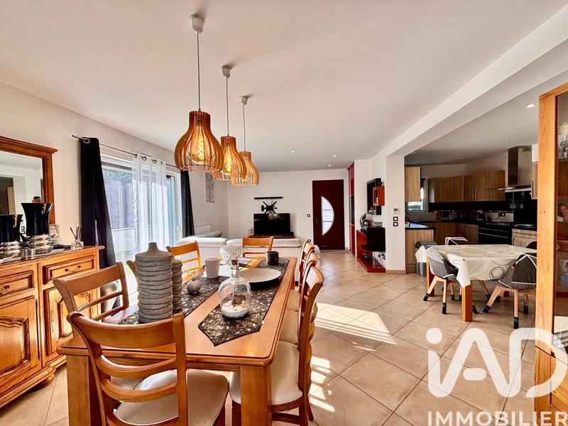 Maison - 183 m² - 5 pièces