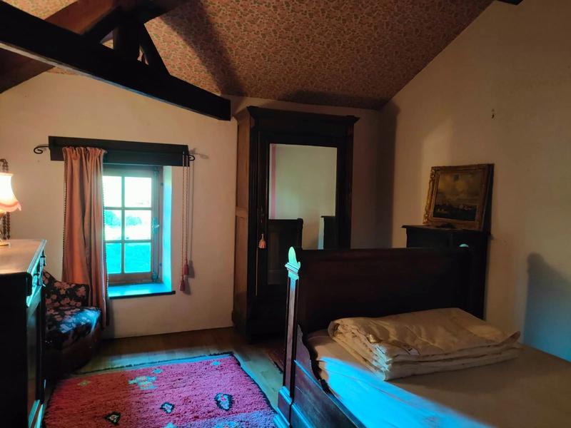 Propriété - 258 m² - 9 pièces