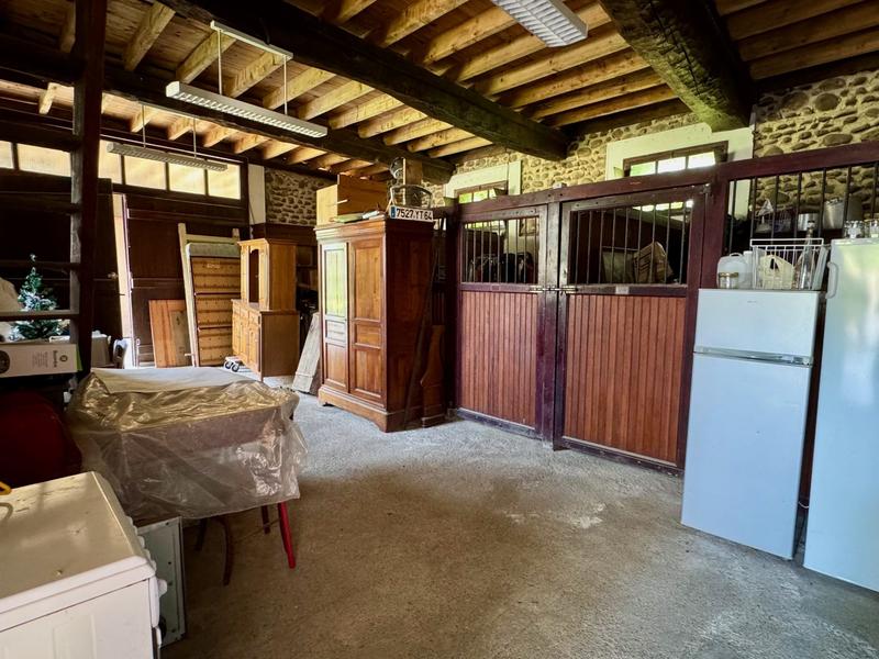 Maison - 210 m² - 6 pièces