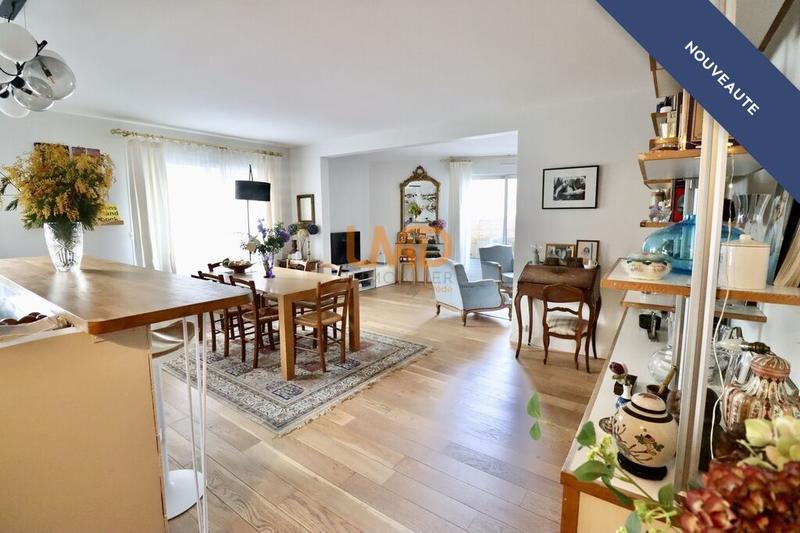 Appartement - 96 m² - 5 pièces