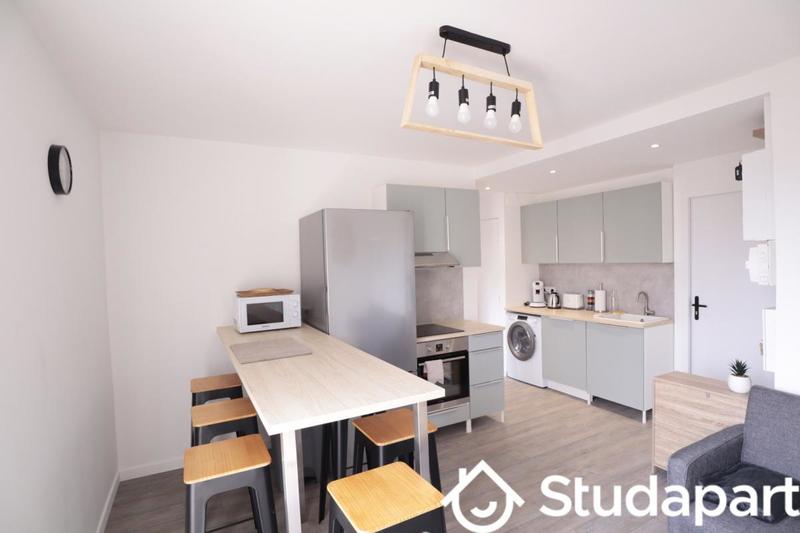 Chambre - 10 m² - 1 pièce