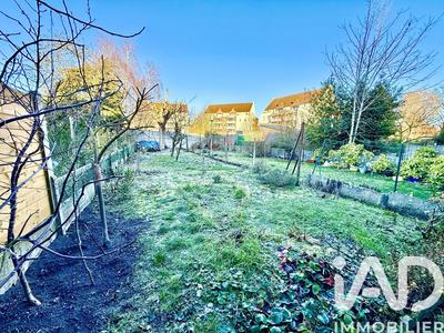 Maison de ville - 136 m² - 6 pièces