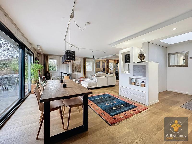 Maison - 152 m² - 5 pièces