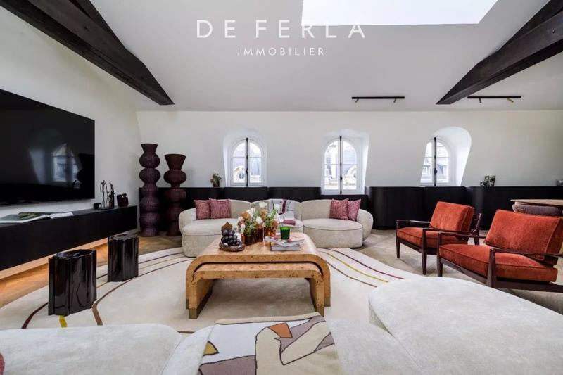 Appartement - 313 m² - 7 pièces