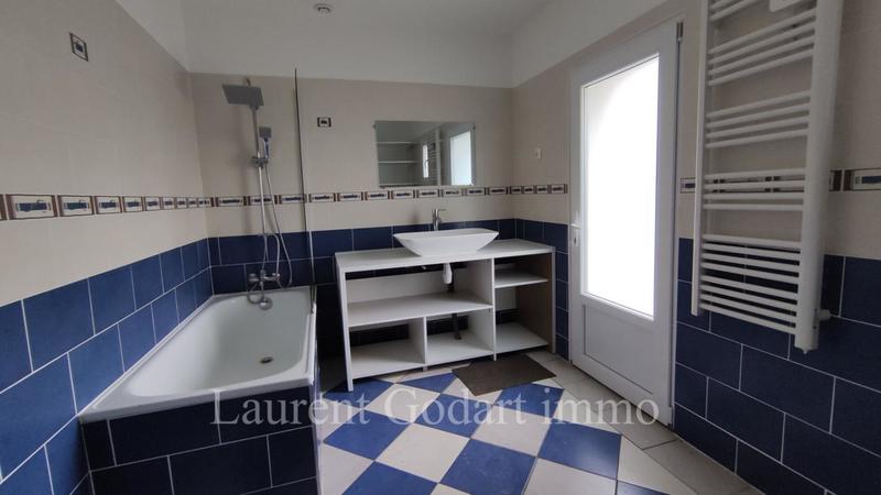 Maison - 342 m² - 14 pièces