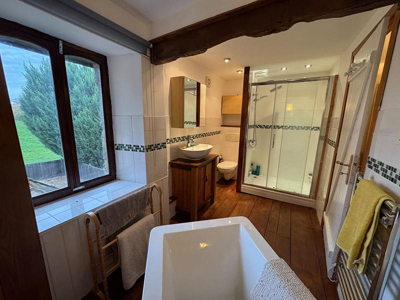 Maison - 187 m² - 6 pièces