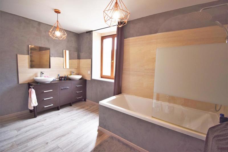 Maison de village - 199 m² - 6 pièces