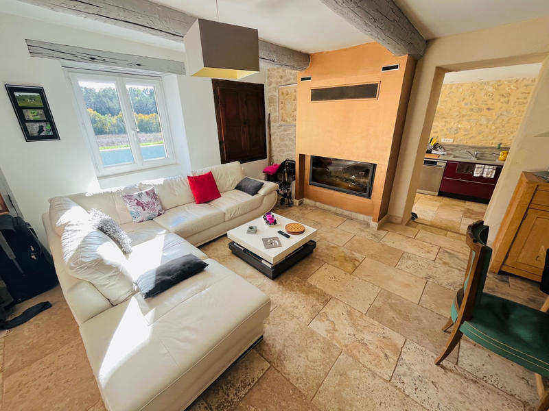 Propriété - 420 m² - 12 pièces