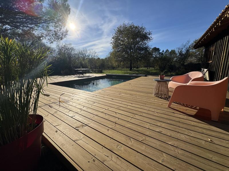 Maison - 250 m² - 6 pièces