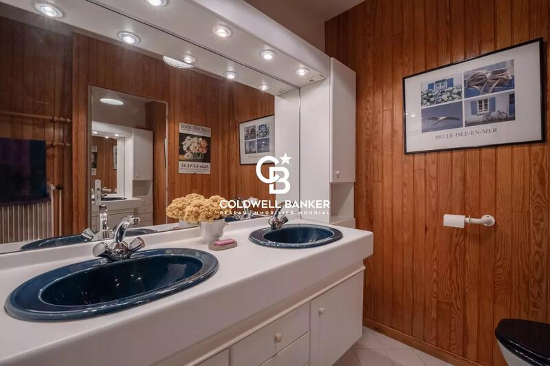 Maison - 190 m² - 6 pièces