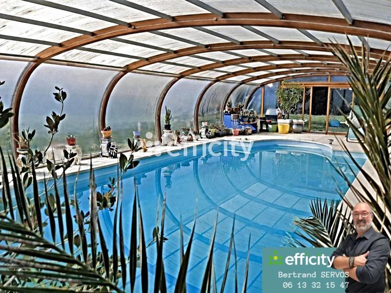 Villa - 205 m² - 9 pièces