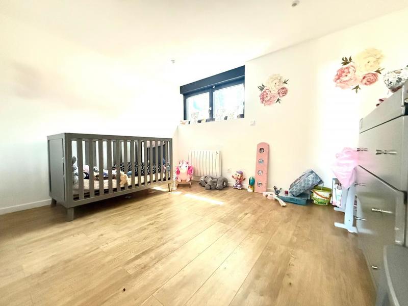 Maison - 285 m² - 7 pièces