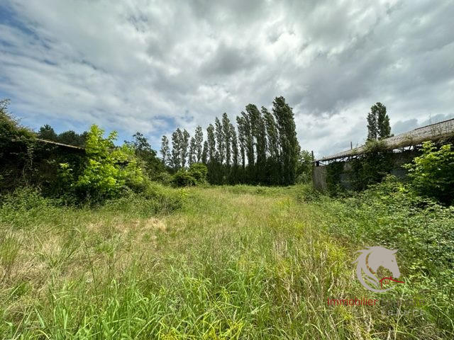 Ferme - 1 000 m² - 2 pièces