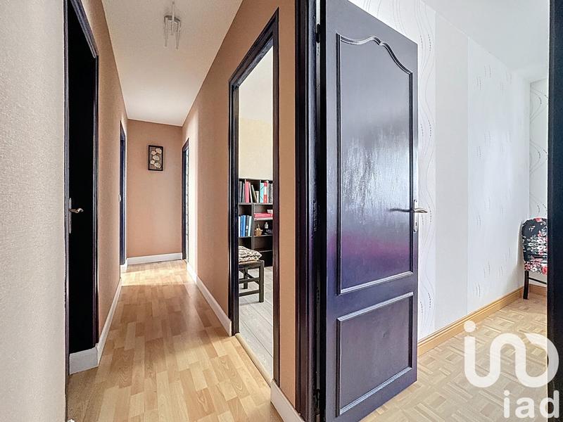 Maison - 192 m² - 9 pièces