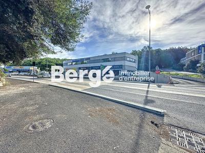 Local commercial - 200 m²