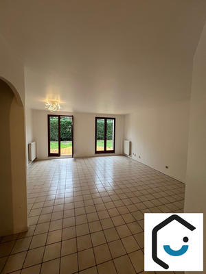 Maison - 105 m² - 5 pièces