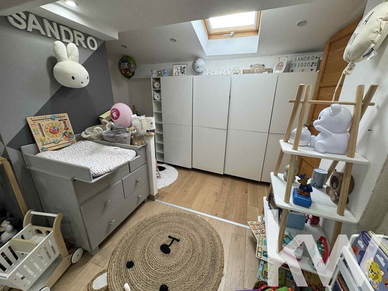 Maison - 111 m² - 5 pièces