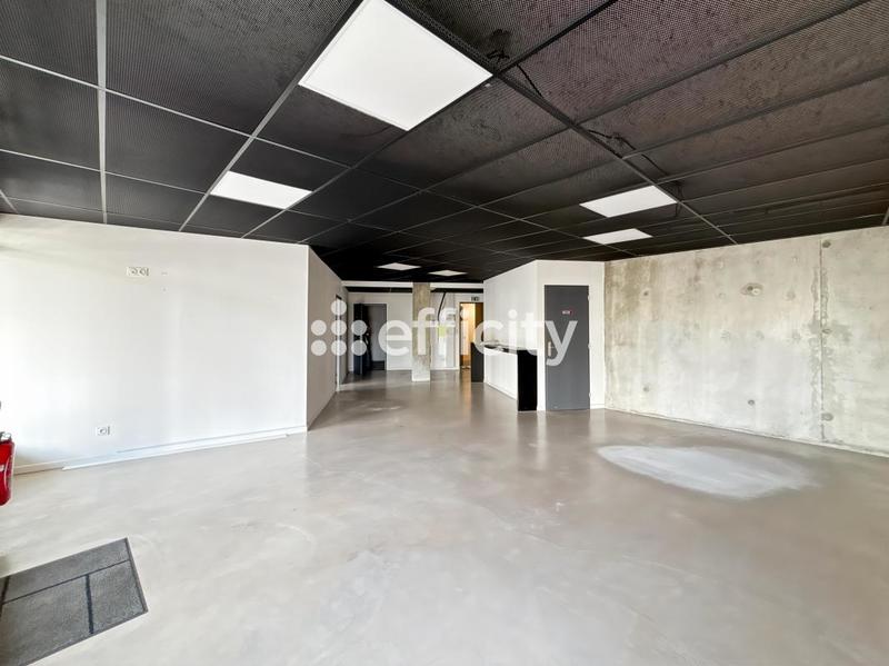 Bureau - 115 m² - 2 pièces