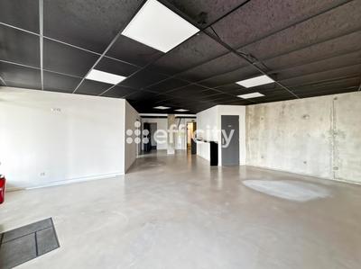 Bureau - 115 m² - 2 pièces