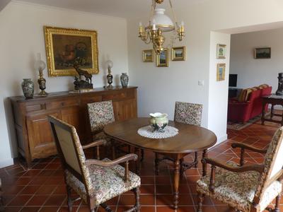 Maison - 201 m² - 8 pièces