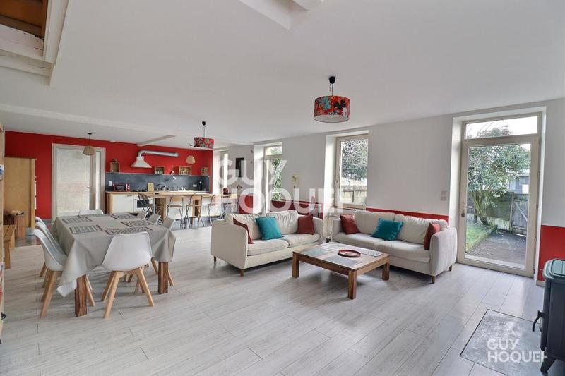 Maison - 163 m² - 5 pièces