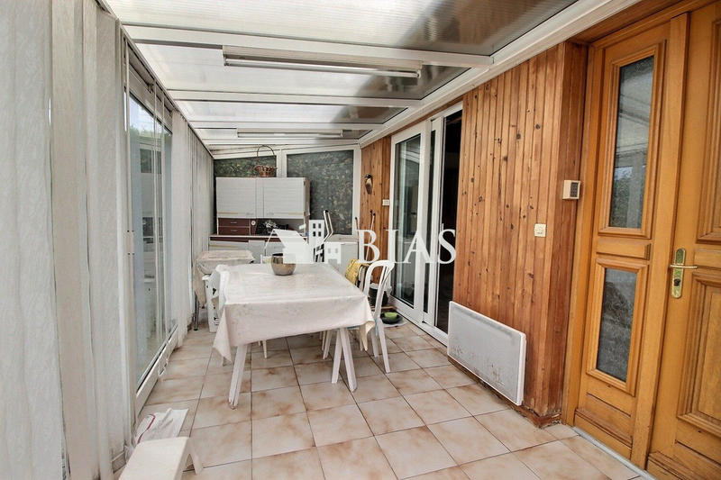 Maison - 97 m² - 5 pièces