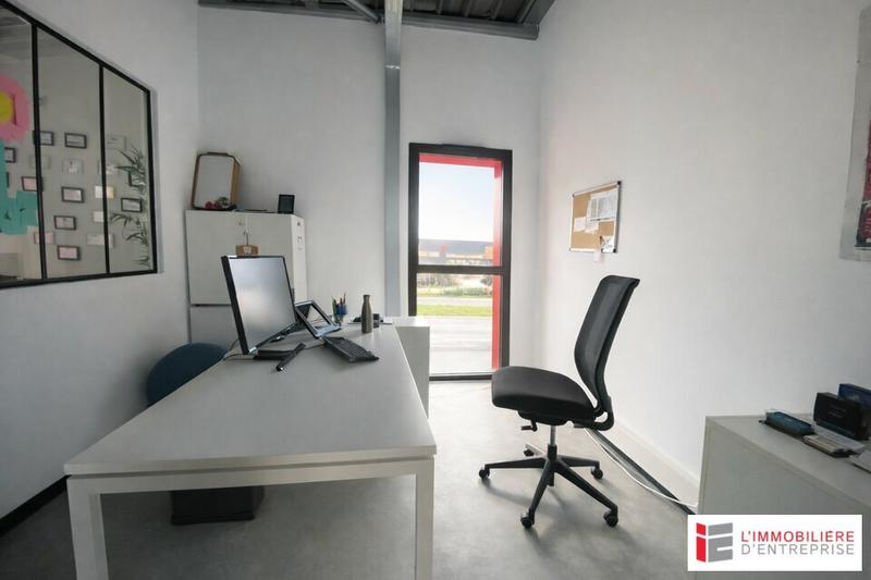 Bureau - 198 m²