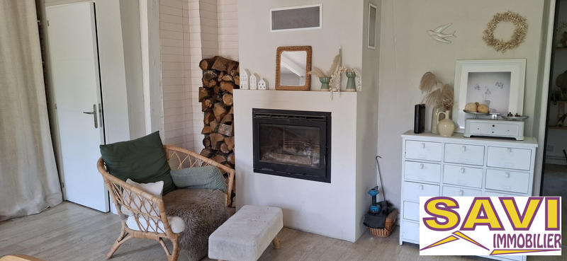 Maison - 217 m² - 8 pièces