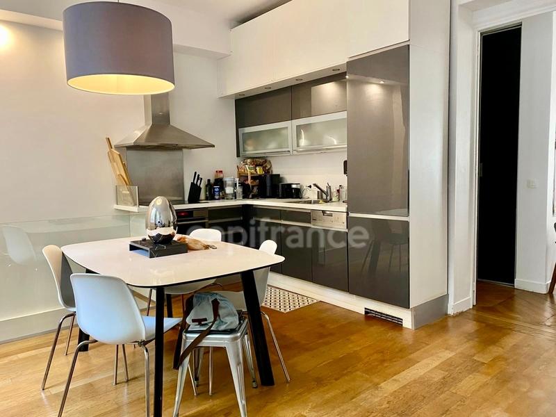 Appartement bourgeois - 71 m² - 3 pièces