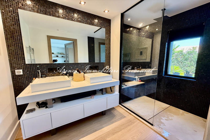 Villa - 170 m² - 4 pièces